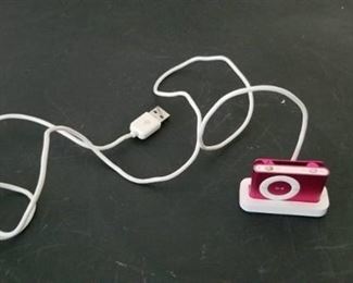 Ipod music Player with Charge Cord Pink