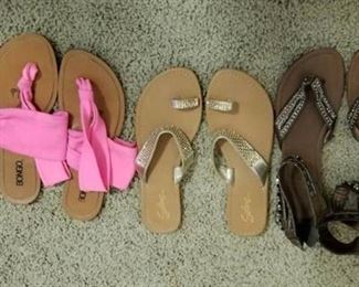 Three Pr Flip Flop Sandals Sz 8.5 - 9M