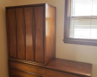 Mid-Century Dresser https://ctbids.com/#!/description/share/241634
