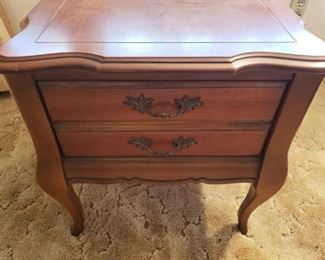 Side Table https://ctbids.com/#!/description/share/241804