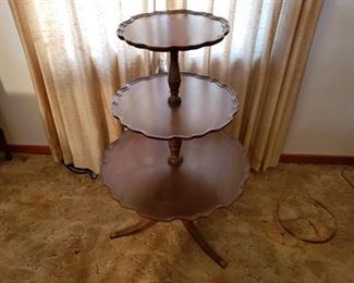 Vintage 3-Tier Pie Crust Table https://ctbids.com/#!/description/share/241817