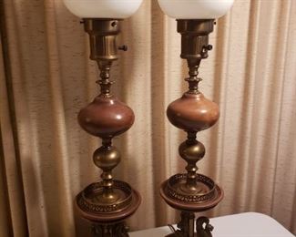 Wood & Brass Lamps https://ctbids.com/#!/description/share/243786
