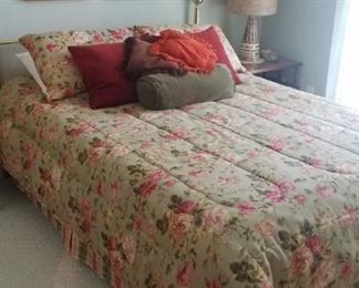 Queen bed set