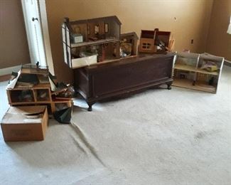 doll houses and furniture