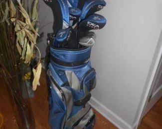 left Handed Golf Clubs , Idea hybrids . In great condition.