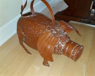 Pig watering can