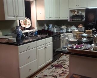 Packed kitchen 