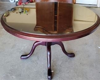 Traditional Cherry wood round table with glass top