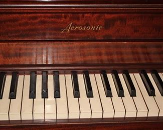 Acrosonic Console Piano