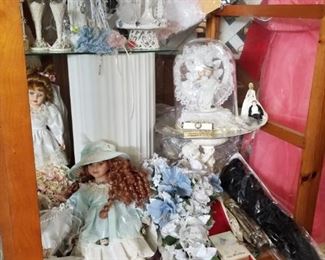 wedding decor, dolls
