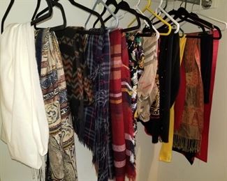 Women's scarves 