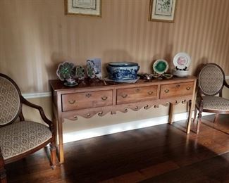 Wright Table Company, 4 matching arm chairs 