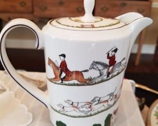 Coalport, English pitcher