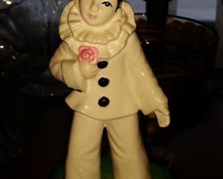 Musical figurine