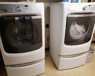 Maytag Maxima XL steam washer/dryer plus pedestals (Retailed for $2100)