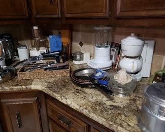 Lots of kitchen stuff