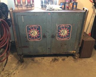 INDUSTRIAL METAL CABINET 