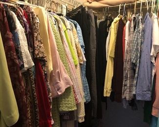 LOTS OF LADIES CLOTHES 