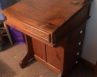 ANTIQUE DESK