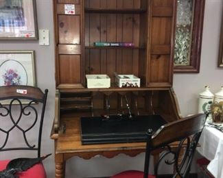 Beautiful secretary desk with bookshelves and side cabinets, 39.25"W x 21"D x approx 75"H