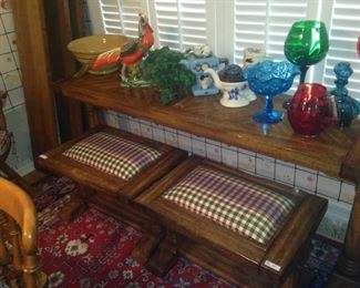 Sofa table with matching seats; colorful knick knacks
