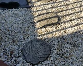 Seashell stepping stones