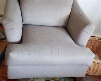 Broyhill reading chair