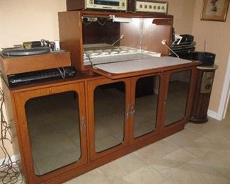 Vintage bar buffet unit
