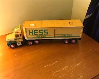 Hess Truck bank