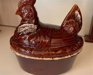 Hull hen baking dish