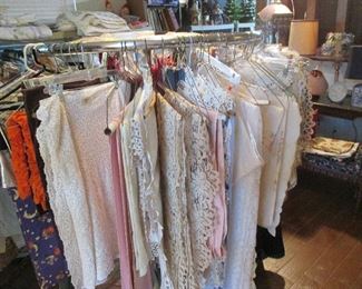 table clothes and runners and so much!