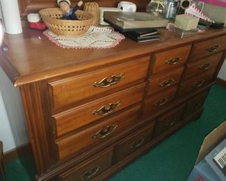 Beautiful Vintage Bedroom Furniture