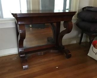 Pier Table - mahogany 