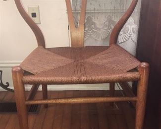 Mid Century Modern Chair. (1of 2)