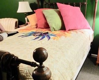 COMFY BED