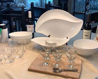Villeroy & Boch - platter, and chip & dip set- new w/box - Great for Christmas 