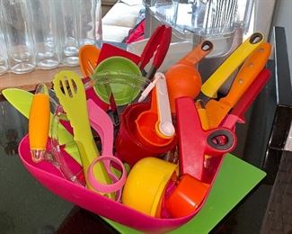 Great and colorful kitchen utensils 