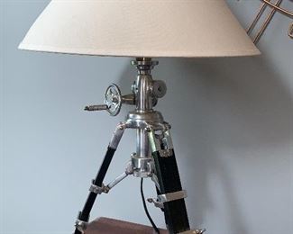 Tri-Pod Lamp