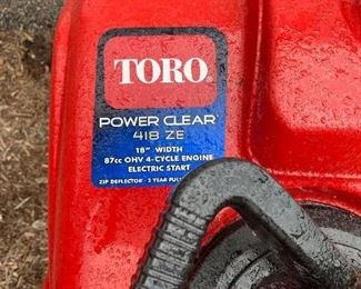 Toro Power Clear 418 ZE 18" width snow blower 