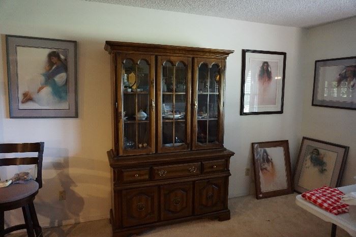 China Cabinet, lithographs