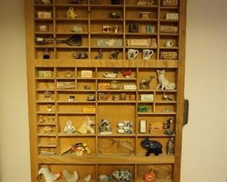 printers tray with miniatures