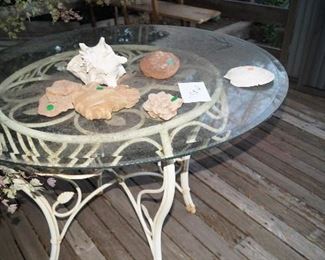 patio table, rose rocks