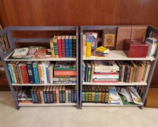 Collapsible shelving units and plenty of miscellaneous books