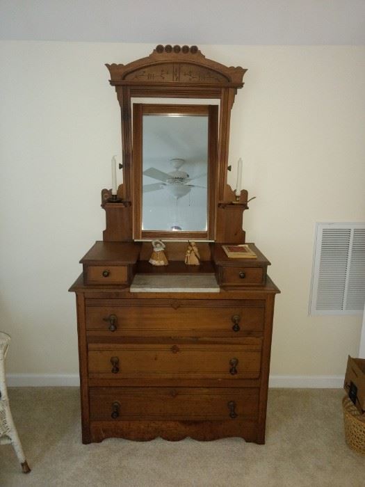 This piece is absolutely fabulous!  Perfect condition!!