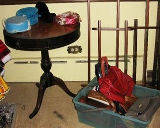 drum table BUY IT NOW $ 30.00