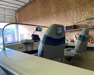 1965 Reinell with two 50HP Mercury’s, fish finder and two new seats.
Great boat for crabbing/fishing
