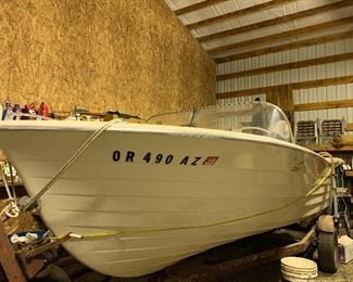 1965 Reinell with two 50HP Mercury’s, fish finder and two new seats.
Great boat for crabbing/fishing