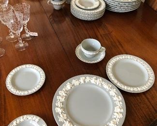 Wedgewood  8 place China set