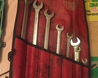 MAC wrench set