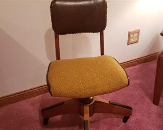 Vintage/antique office chair